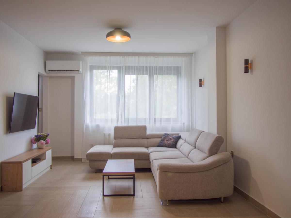 Apartman Adeari Загреб Экстерьер фото