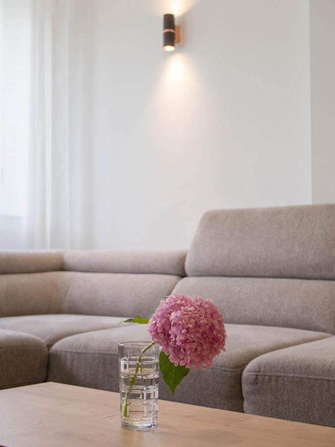 Apartman Adeari Загреб Экстерьер фото