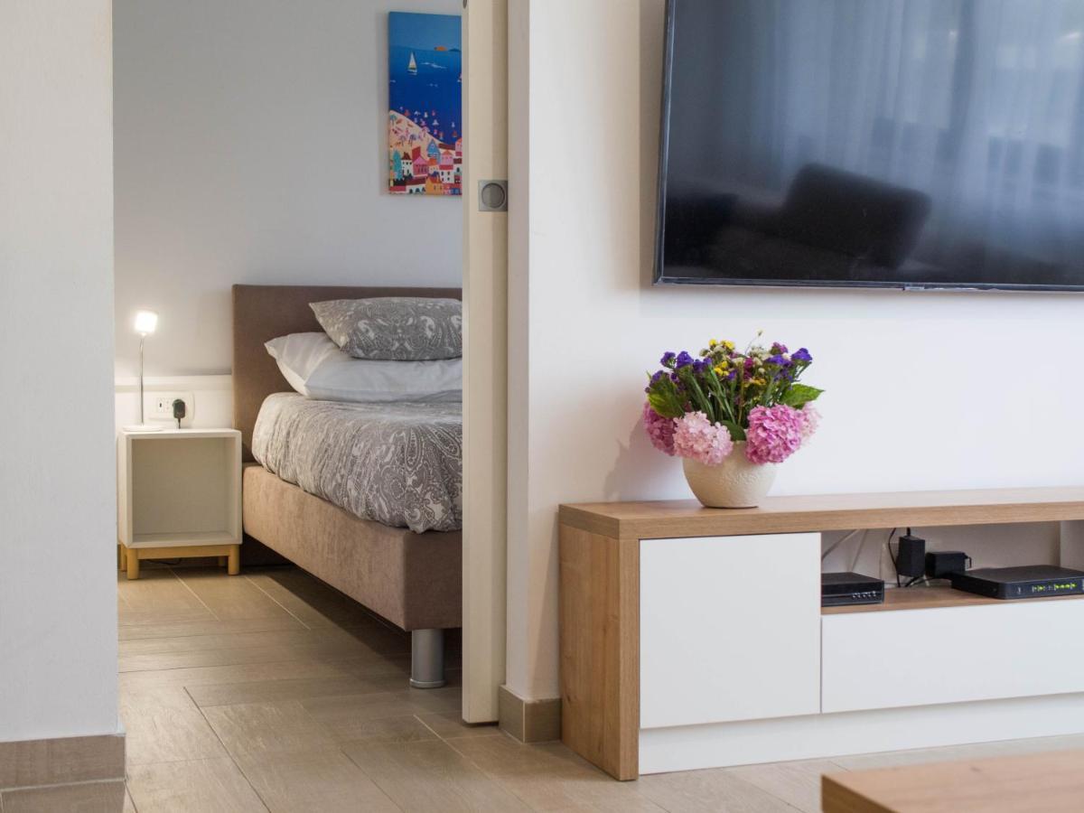 Apartman Adeari Загреб Экстерьер фото